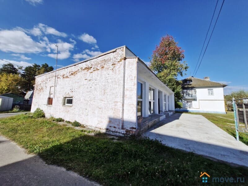 нежилое здание, 236 м²