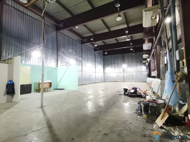 производственное, 2700 м&sup2;