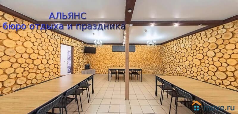 коттедж, 300 м²