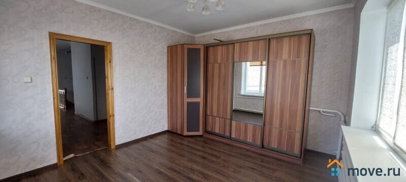 дом, 170 м², 9 соток