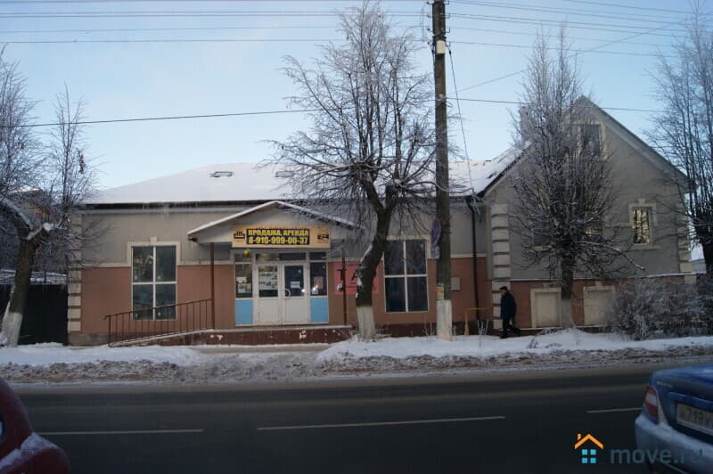 нежилое здание, 500 м²