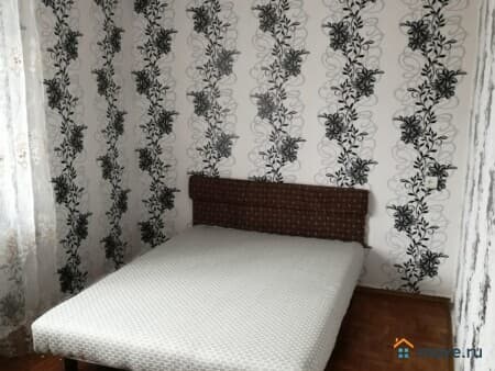 Продается 2-комнатная квартира, 42.7 м&sup2;, Пятигорск, улица Ленина, 3