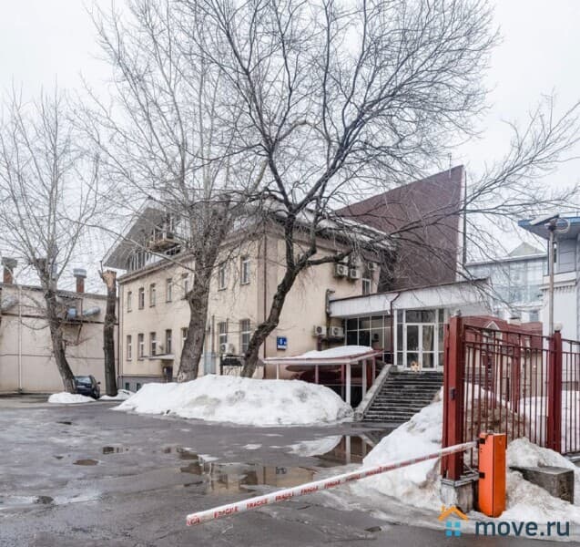 отдельное здание, 1097 м²