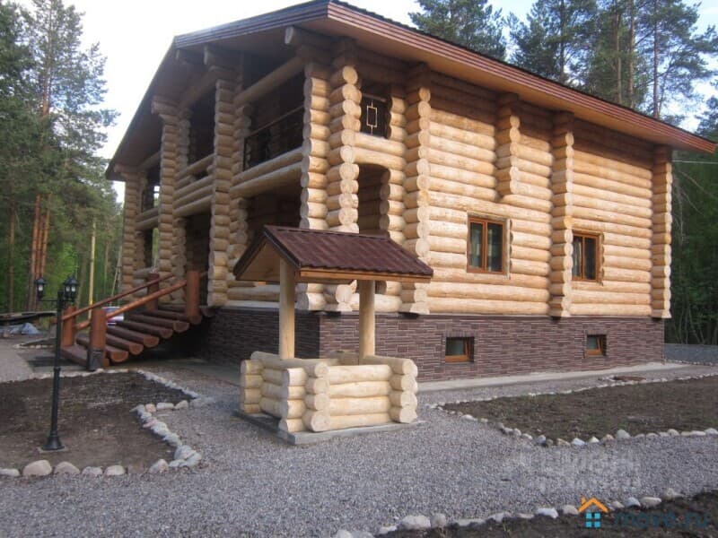 коттедж, 170 м²