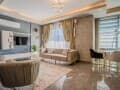 Продажа трехкомнатных апартаментов, 100 м², этаж 4 из 5. Фото 1
