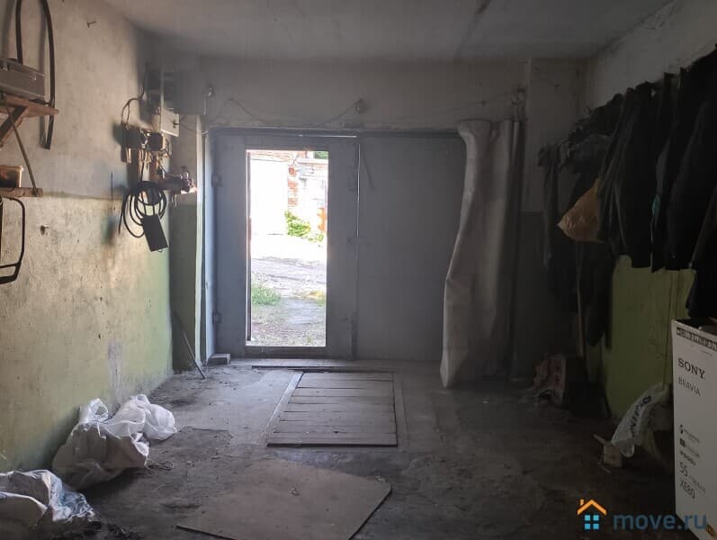 гараж, 18 м²