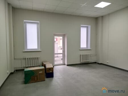 Сдается помещение свободного назначения, 38 м², Саратов, улица им Чернышевского Н.Г., 100