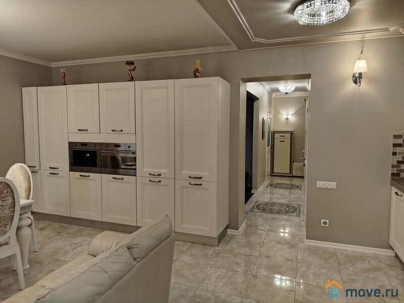 3-комн. квартира, 136 м&sup2;