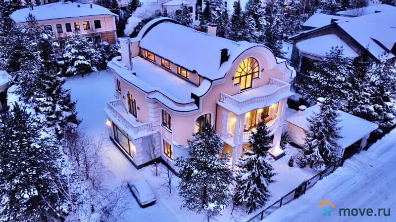коттедж, 1100 м²