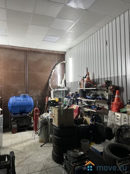 склад, 32 м&sup2;