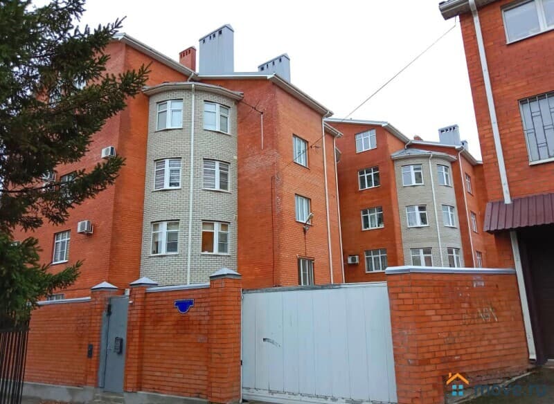 3-комн. квартира, 242 м²