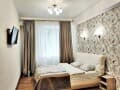 Снять однокомнатные апартаменты посуточно, 50 м², этаж 1 из 9. Фото 1