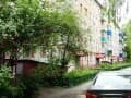 Продать трехкомнатную квартиру, 43.8 м², этаж 4 из 5. Фото 1