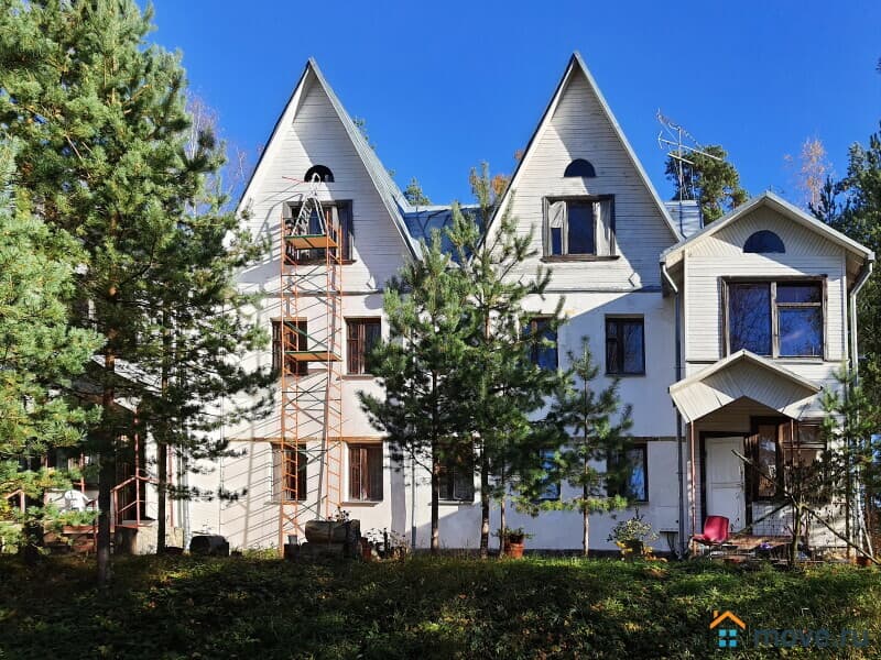 особняк, 440 м&sup2;