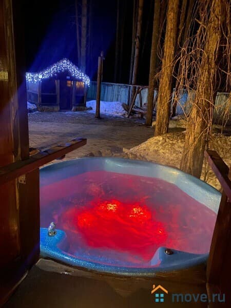 коттедж, 350 м&sup2;