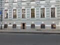 нежилое здание, 700 м²