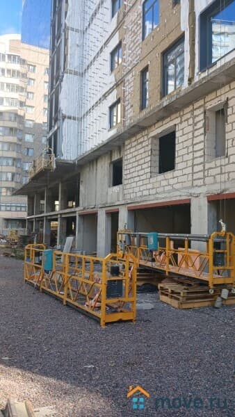 отдельное здание, 18000 м²