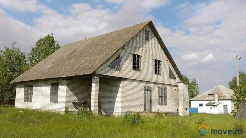 дом, 300 м²