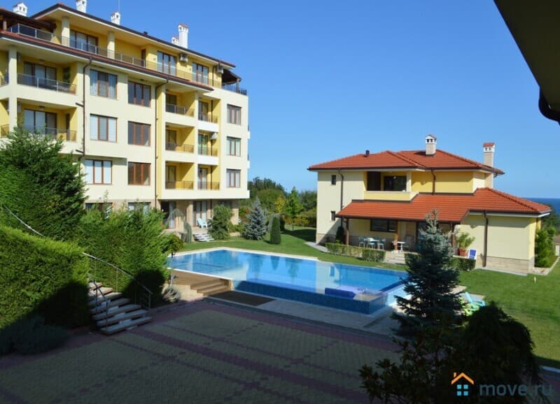 2-комн. квартира, 100 м²