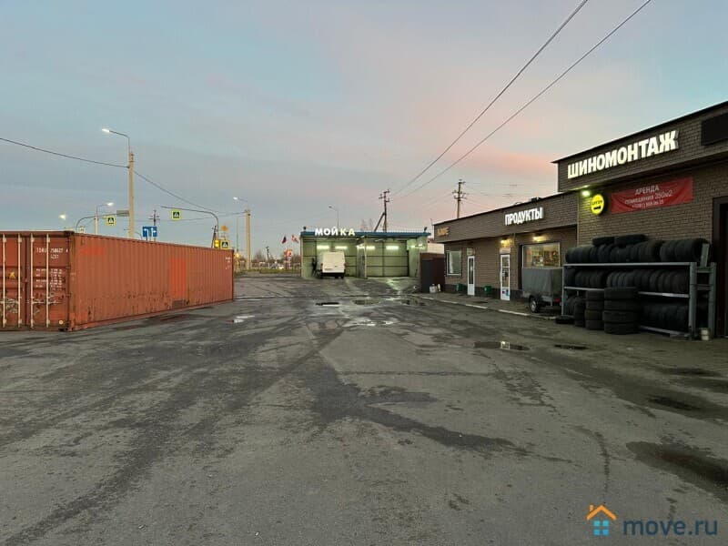 нежилое здание, 764 м&sup2;