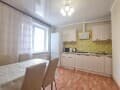 Сдается в аренду двухкомнатная квартира, 75 м², этаж 4 из 10. Фото 2