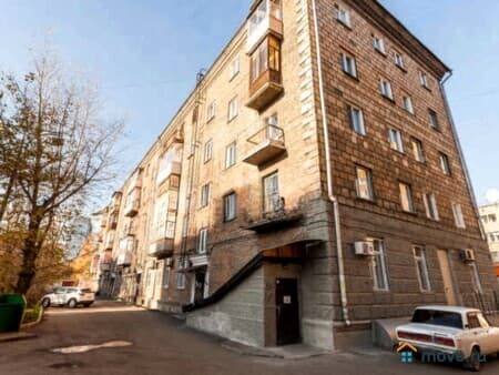 Продаю 2-комнатную квартиру, 47.9 м², Красноярск, улица Ленина, 143