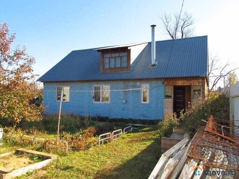 дом, 885 м²