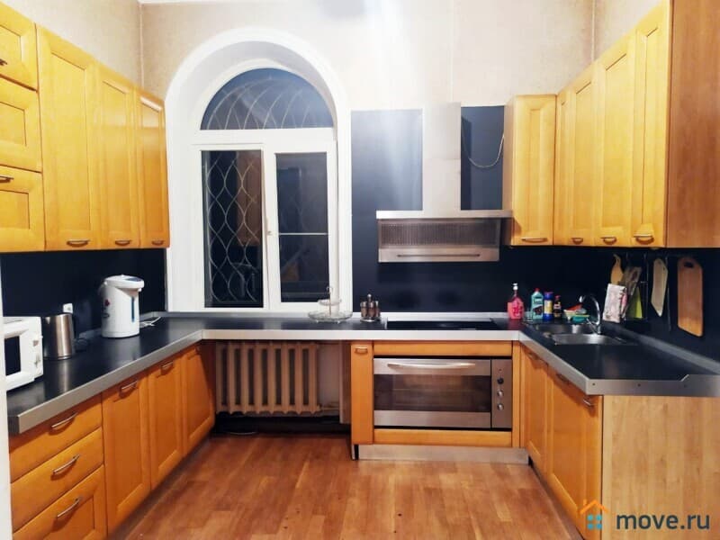 коттедж, 350 м&sup2;