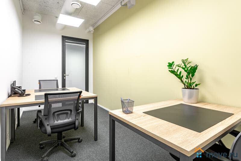 офис, 13 м²