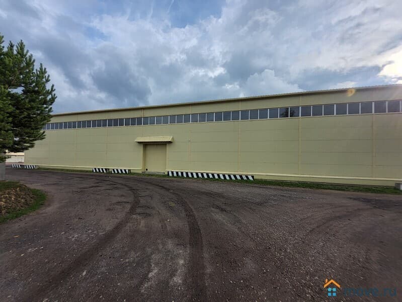 склад, 1325 м&sup2;