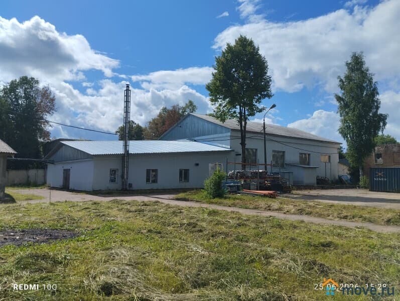 нежилое здание, 1563 м&sup2;