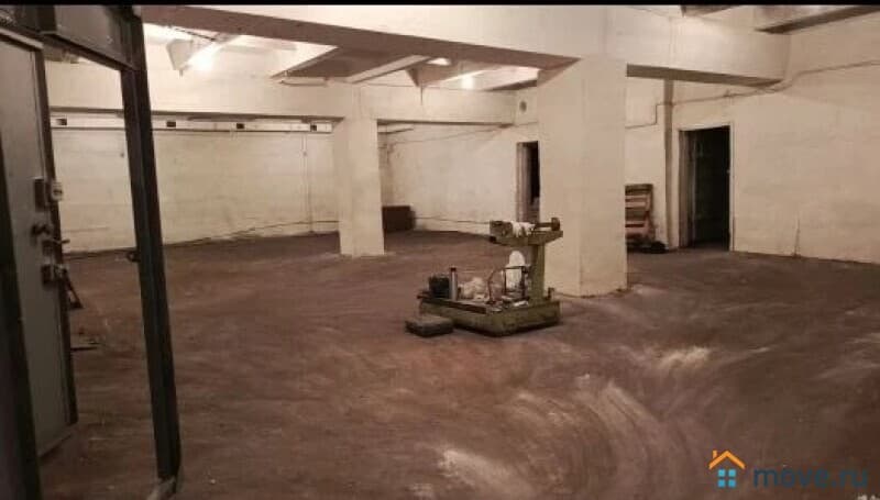 нежилое здание, 305 м&sup2;