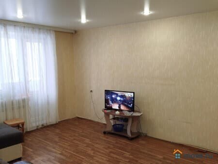 Продажа 2-комнатной квартиры, 42 м&sup2;, Каменск-Уральский, улица Каменская, 57