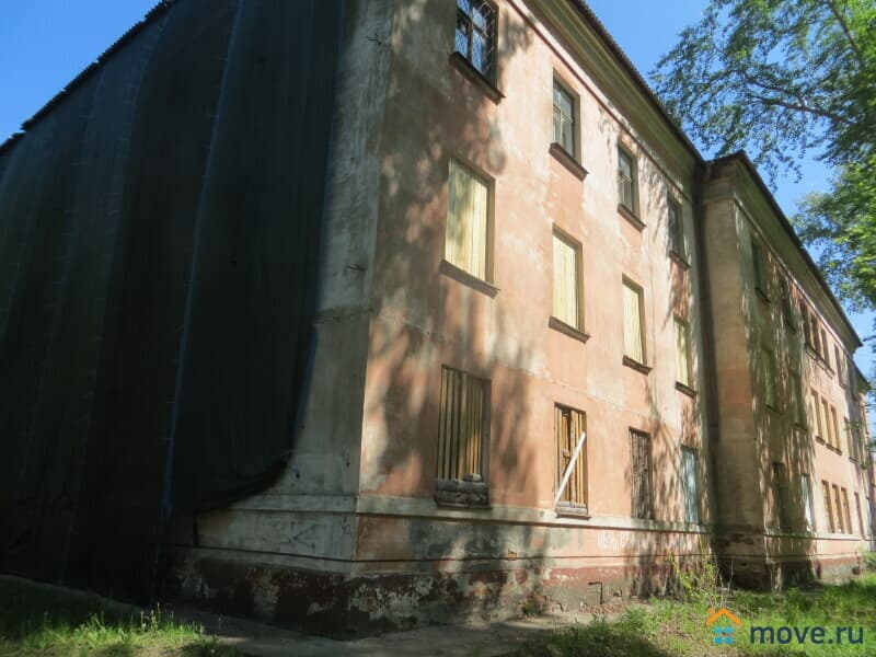 нежилое здание, 3097 м²