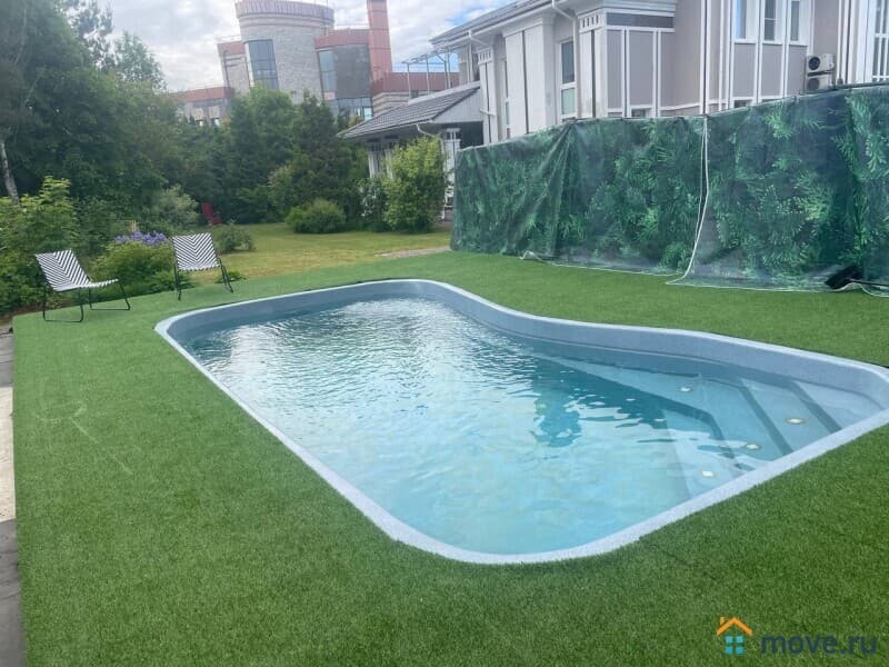 коттедж, 550 м&sup2;