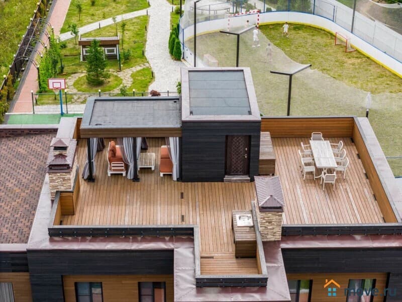 коттедж, 710 м&sup2;