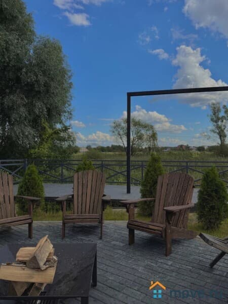 коттедж, 600 м²