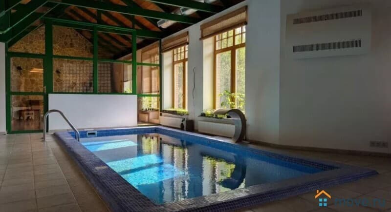 коттедж, 500 м²