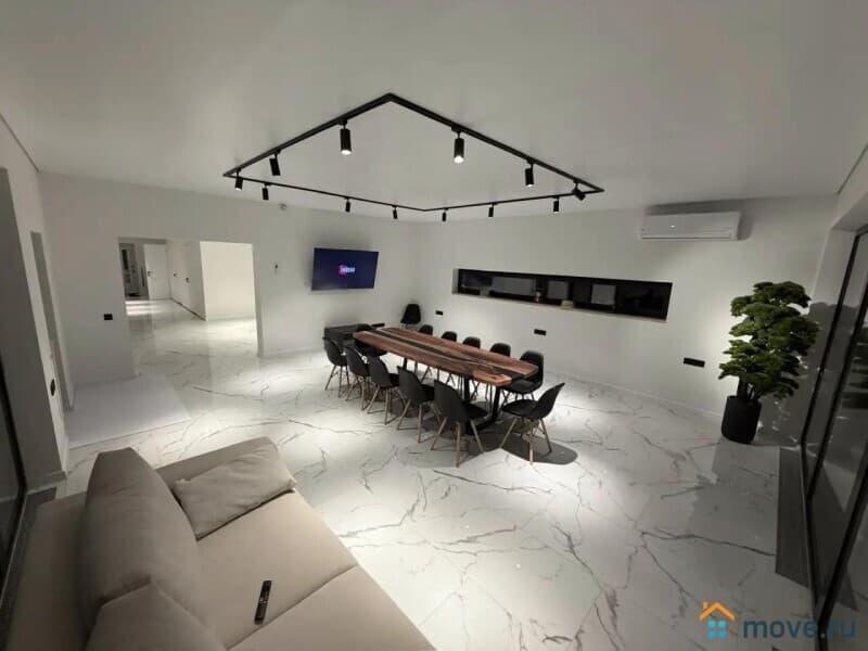 коттедж, 340 м&sup2;