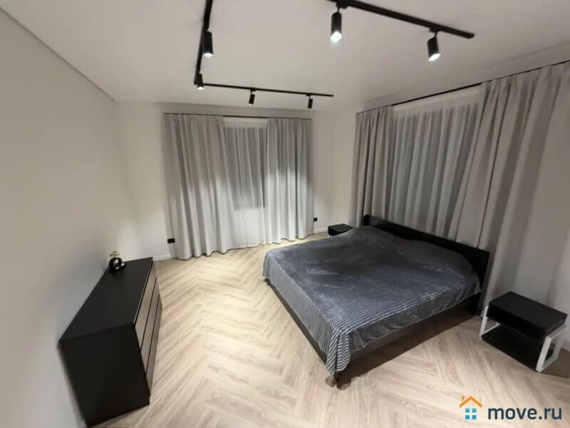 коттедж, 340 м&sup2;