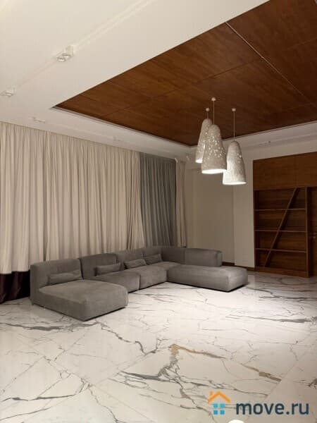 коттедж, 475 м&sup2;