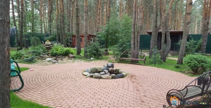 коттедж, 860 м&sup2;