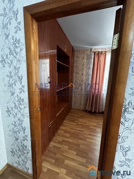 3-комн. квартира, 49.4 м²