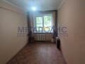 Продаем двухкомнатную квартиру, 40.3 м², этаж 1 из 5. Фото 3