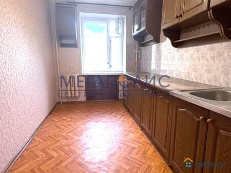 Продажа 3-комнатной квартиры, 60.9 м², Балаково, улица Трнавская, 67