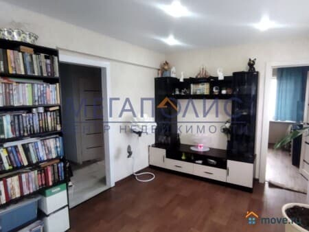 Продаем 3-комнатную квартиру, 49.7 м², Балаково, улица Ленина, 105Б