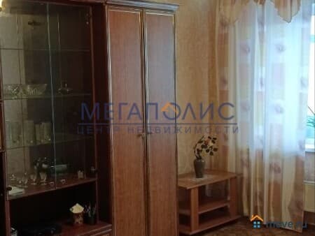Продаем 1-комнатную квартиру, 37.4 м&sup2;, Балаково, улица Братьев Захаровых, 142