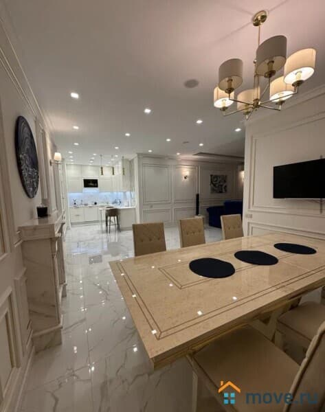 3-комн. квартира, 159 м²