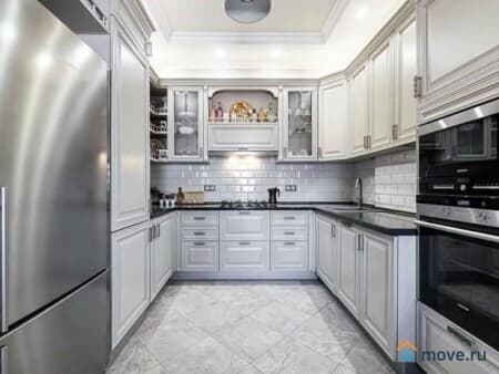 Сдается 3-комнатная квартира, 148 м&sup2;, Казань, улица Федосеевская, 54