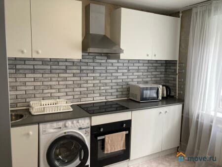 Сдаю 1-комнатную квартиру, 36 м&sup2;, Казань, улица Адоратского, 11